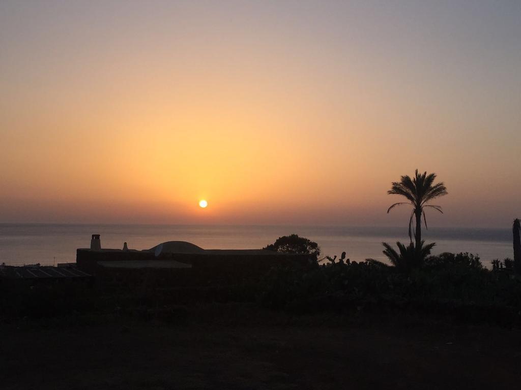 Villa Dammuso Sant'Anna à Pantelleria Extérieur photo