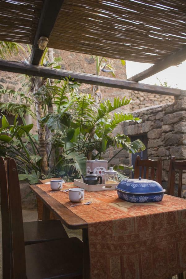 Villa Dammuso Sant'Anna à Pantelleria Extérieur photo